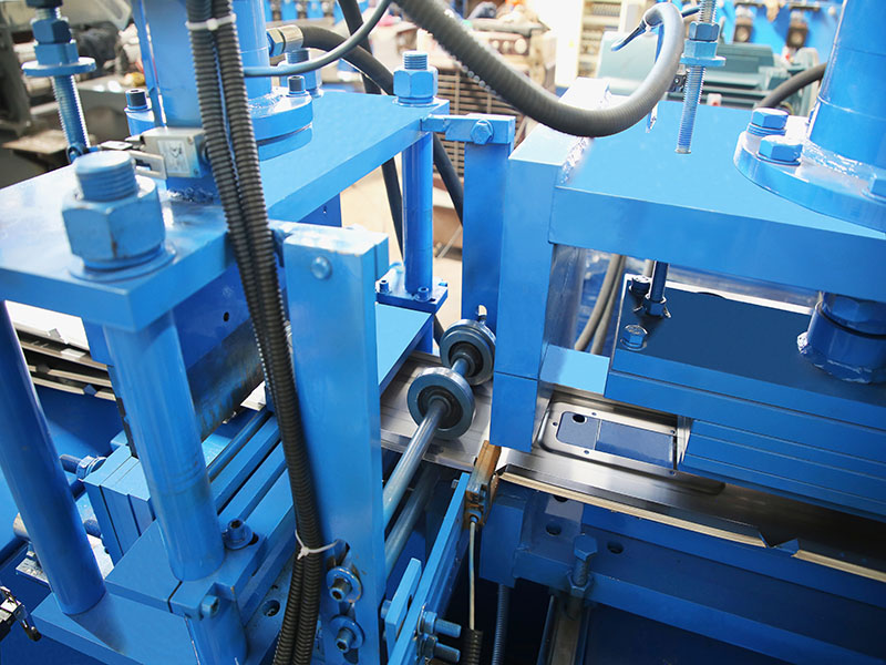 Metal Box Roll Forming Machine