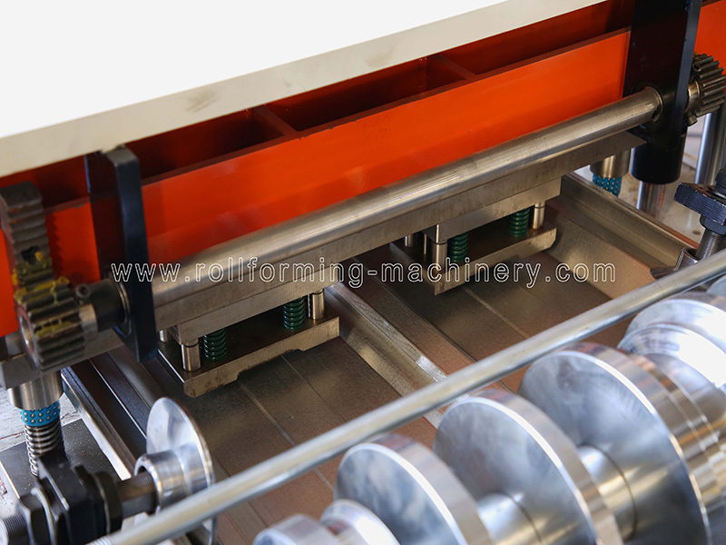 Roofing Panel Roll Forming Machine (Installation Of Solar Panel)